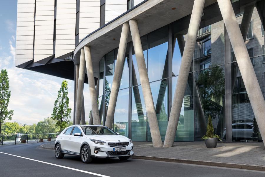  Kia XCeed PHEV 2019 года  (WW) (фото 14 из 30)